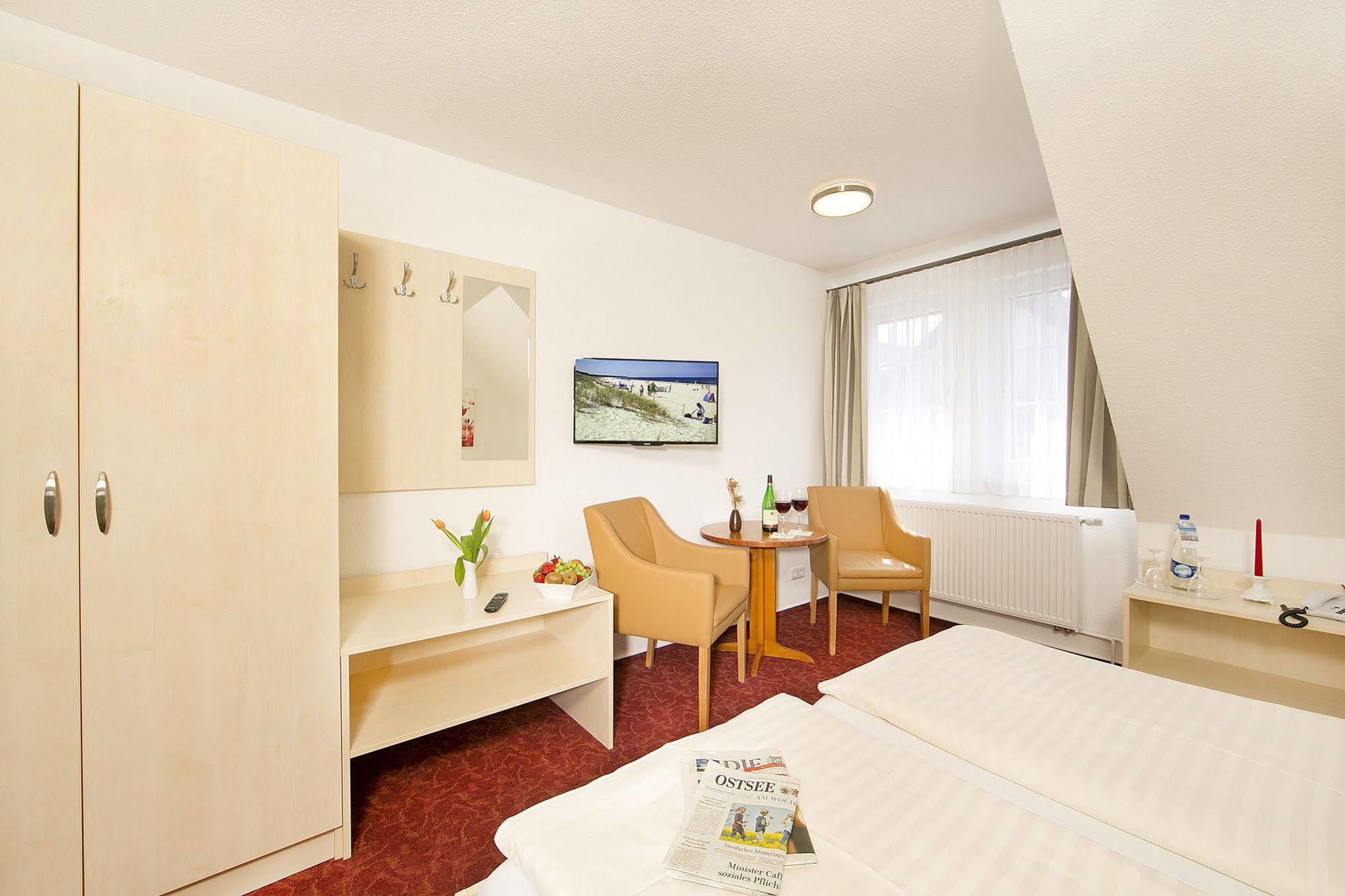 Ferienhotel Bernstein 트라센하이드 외부 사진